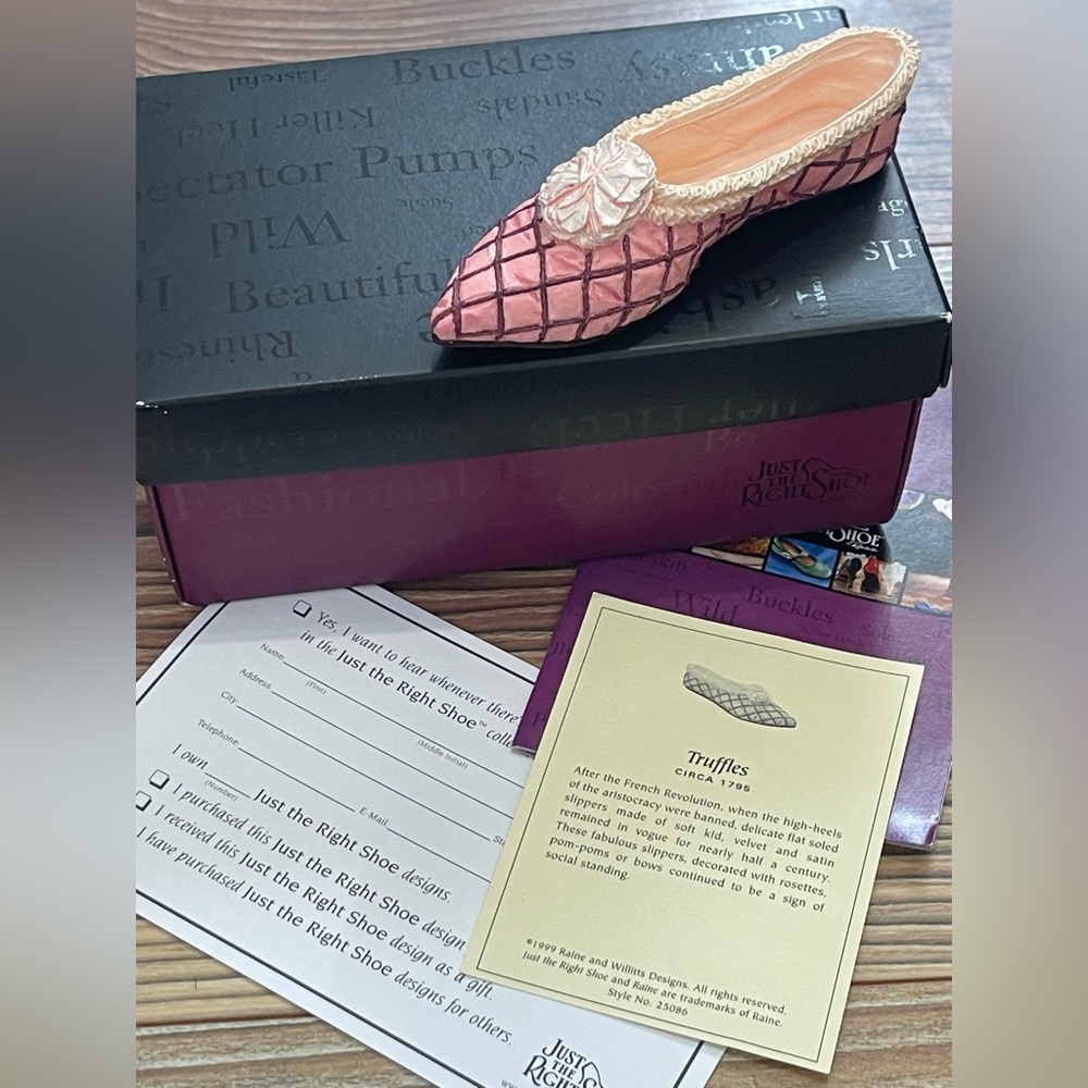 Pink Quilted Women's Shoe by‎ Just the Right Shoe 1999 “Truffles”